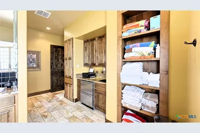 13661 E Highway 90, Kingsbury, TX 78638 - Photo 20