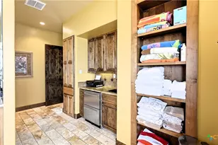 13661 E Hwy 90, Kingsbury, TX 78638 - Photo 20