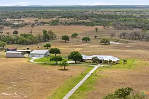 13661 E Hwy 90, Kingsbury, TX 78638 - Photo 2