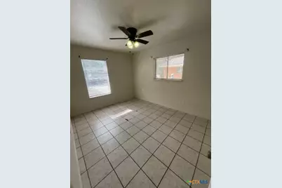 1002 Hillyer Street #1002, San Marcos, TX 78666 - Photo 10