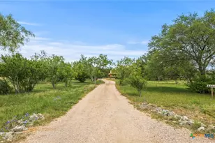 23802 Oscar Rd, Spicewood, TX 78669 - Photo 2