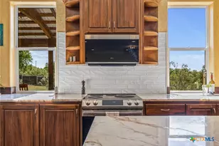 23802 Oscar Rd, Spicewood, TX 78669 - Photo 16