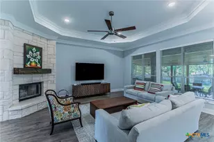 8 Daingerfield Cv, Morgans Point, TX 76513 - Photo 6