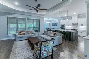 8 Daingerfield Cv, Morgans Point Resort, TX 76513 - Photo 2