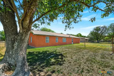 5353 US Highway 90A, Gonzales, TX 78629 - Photo 28