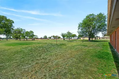 5353 US Highway 90A, Gonzales, TX 78629 - Photo 32