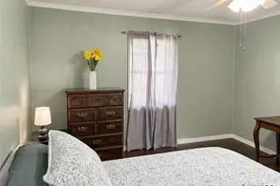 6 Gulf Ave, Rogers, TX 76569 - Photo 8