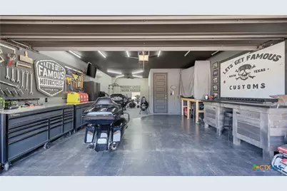 1370 Sahms Branch, New Braunfels, TX 78132 - Photo 28