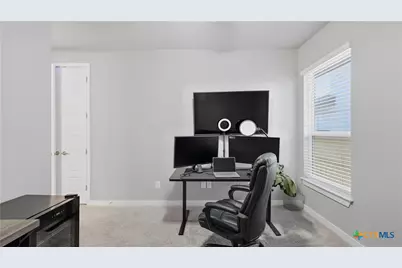 1370 Sahms Branch, New Braunfels, TX 78132 - Photo 8