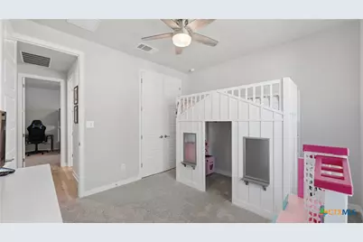 1370 Sahms Branch, New Braunfels, TX 78132 - Photo 4