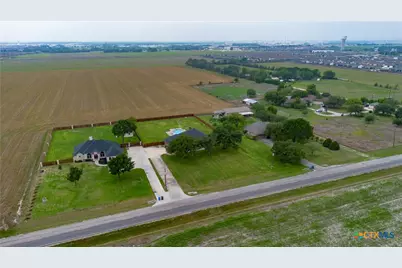 1031 Fm 20, Seguin, TX 78155 - Photo 42