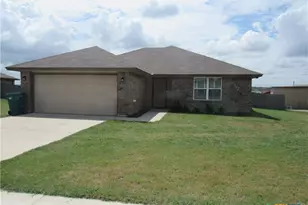 202 E Avenue H, Nolanville, TX 76559 - Photo 1