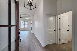 813 Eagle Cross Cv, Salado, TX 76571 - Photo 4