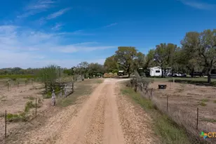 2632 Slickfield Rd, Yorktown, TX 78164 - Photo 32