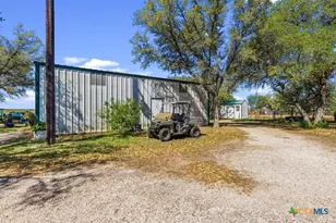 2632 Slickfield Rd, Yorktown, TX 78164 - Photo 20