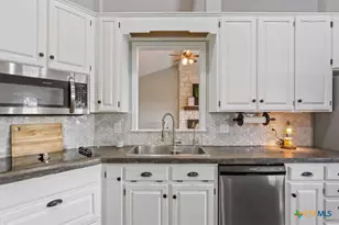 840 Long Horn Trail, Belton, TX 76513 - Photo 22