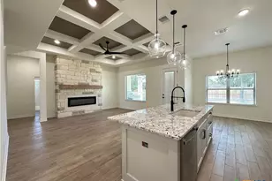 813 Golden Eagle Cv, Salado, TX 76571 - Photo 4