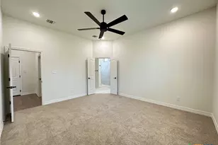 813 Golden Eagle Cv, Salado, TX 76571 - Photo 18