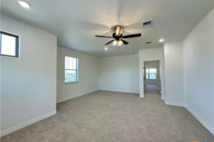 813 Golden Eagle Cv, Salado, TX 76571 - Photo 26