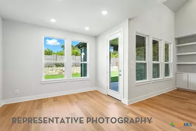 8905 Turaco Trail, Austin, TX 78744 - Photo 16