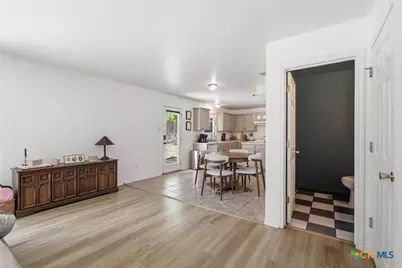 402 Colette Ct Court, Belton, TX 76513 - Photo 8