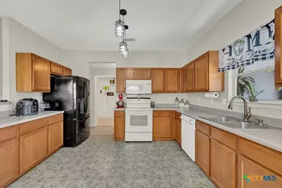 7164 Still Hollow Drive, San Antonio, TX 78244 - Photo 12