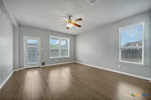 325 Oak Creek Way, New Braunfels, TX 78130 - Photo 16