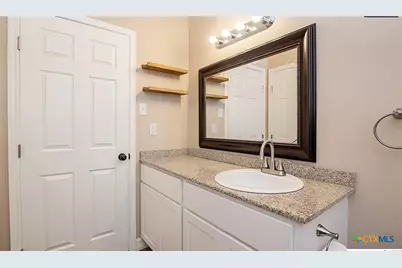 4713 Dahlia Lane, Victoria, TX 77904 - Photo 8