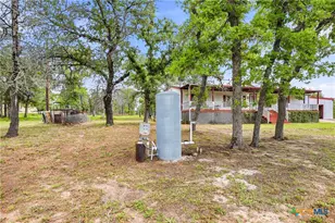 554 Cherry Ridge, Floresville, TX 78114 - Photo 32