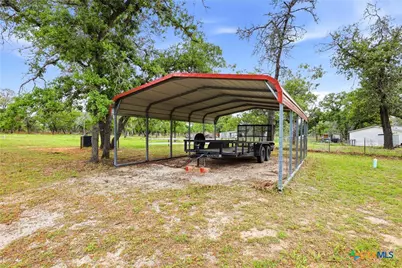 554 Cherry Ridge, Floresville, TX 78114 - Photo 36