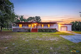 554 Cherry Ridge, Floresville, TX 78114 - Photo 1