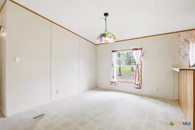 554 Cherry Ridge, Floresville, TX 78114 - Photo 16