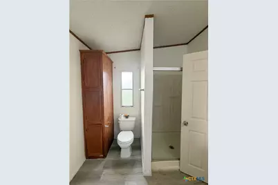 801 E Mesquite Lane, Victoria, TX 77901 - Photo 18