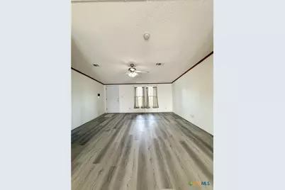 801 E Mesquite Lane, Victoria, TX 77901 - Photo 22