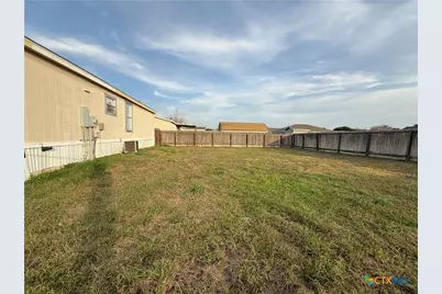 801 E Mesquite Lane, Victoria, TX 77901 - Photo 28