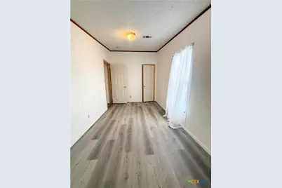 801 E Mesquite Lane, Victoria, TX 77901 - Photo 6