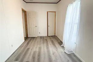 801 E Mesquite Ln, Victoria, TX 77901 - Photo 6