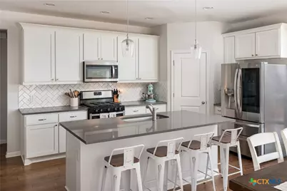 348 Lacey Oak Loop, San Marcos, TX 78666 - Photo 8