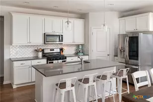 348 Lacey Oak Loop, San Marcos, TX 78666 - Photo 8