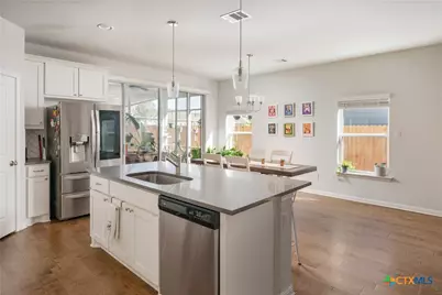 348 Lacey Oak Loop, San Marcos, TX 78666 - Photo 10