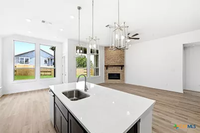 332 Puppy Dog Pass, San Marcos, TX 78666 - Photo 4