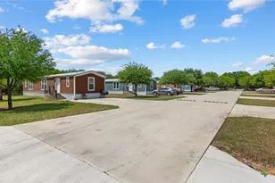 1911 Wald Rd, New Braunfels, TX 78132 - Photo 6