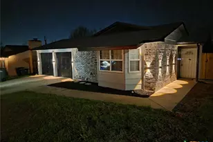 209 W Hogan Dr, Copperas Cove, TX 76522 - Photo 2