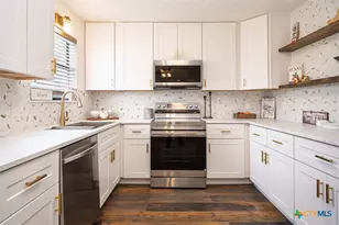 209 W Hogan Dr, Copperas Cove, TX 76522 - Photo 16