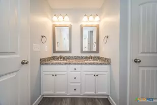 183 Lost Maples Wy, Marion, TX 78124 - Photo 10