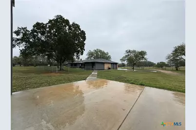 2243 Old Goliad Road, Victoria, TX 77905 - Photo 2