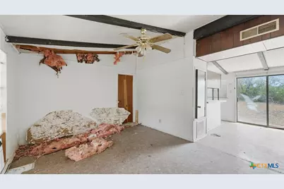 3651 E I-10, Seguin, TX 78155 - Photo 14