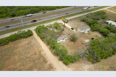 3651 E I-10, Seguin, TX 78155 - Photo 2