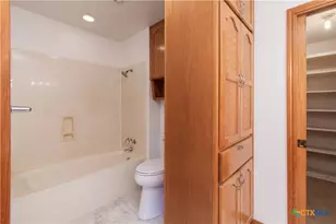 346 Elm Creek Rd, Rockdale, TX 76567 - Photo 20