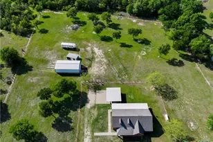 346 Elm Creek Rd, Rockdale, TX 76567 - Photo 28